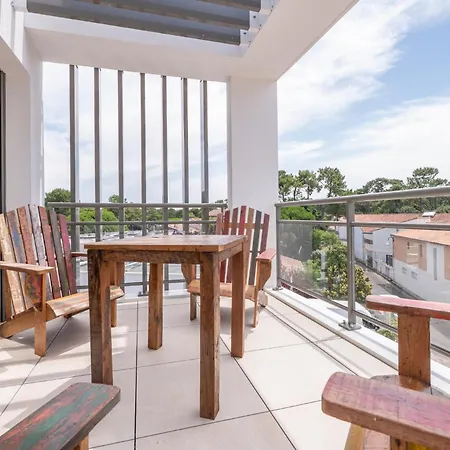 3 Avec Rooftop & A La Palmyre, Proche