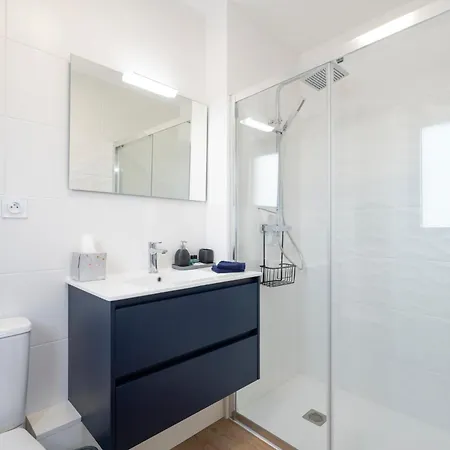 Apartment 3 Avec Rooftop & A La Palmyre, Proche *