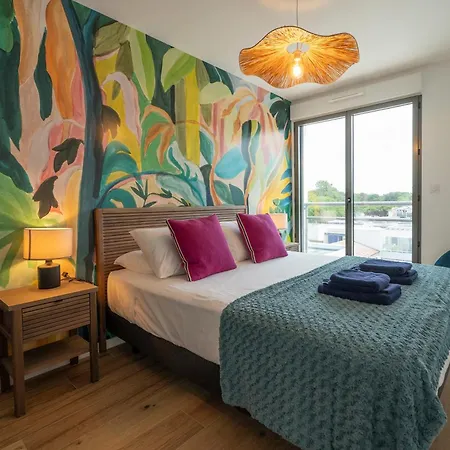 3 Avec Rooftop & A La Palmyre, Proche Apartment