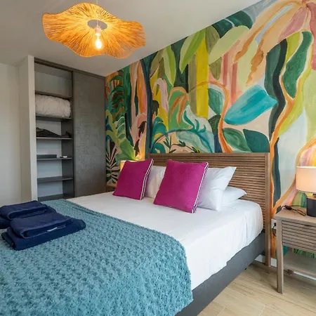 Apartment 3 Avec Rooftop & A La Palmyre, Proche *